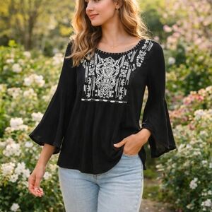 Bila Embroidered Boho Peasant Top Black White Floral Bell Sleeve Medium